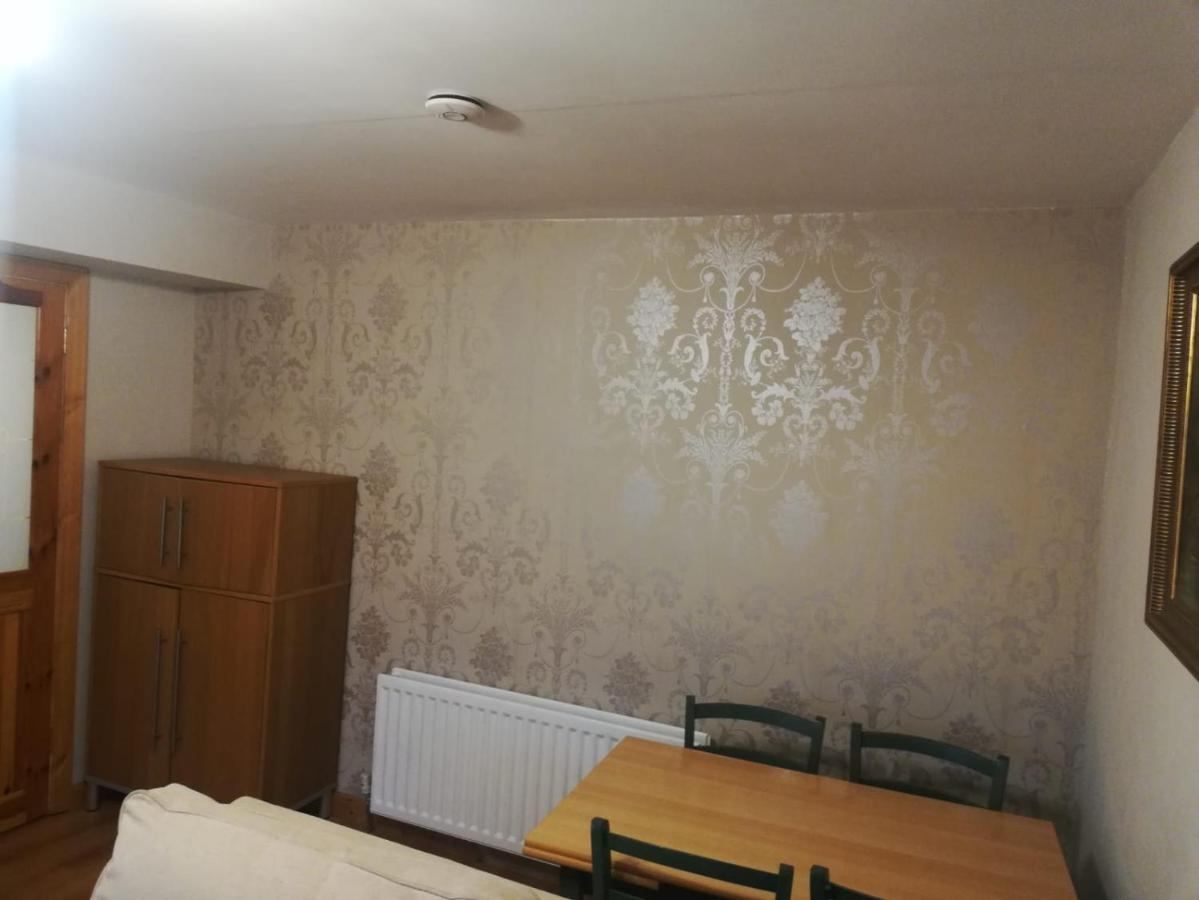 Cosy Apartment Holywood (Down) Exterior photo